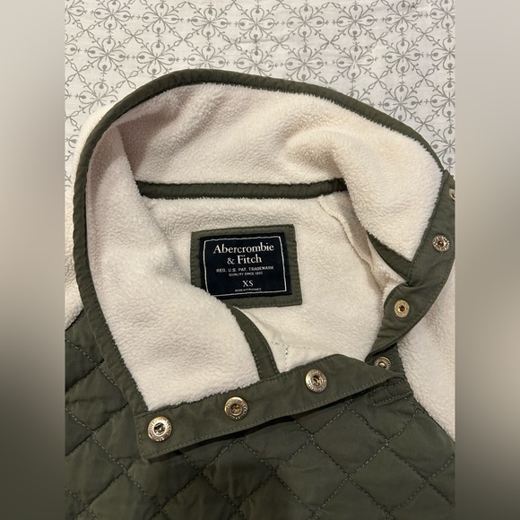 Abercrombie & Fitch fleece pullover sweatshirt - Picture 2 of 4